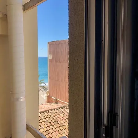 Apartment Central, Oceanfront Calafell